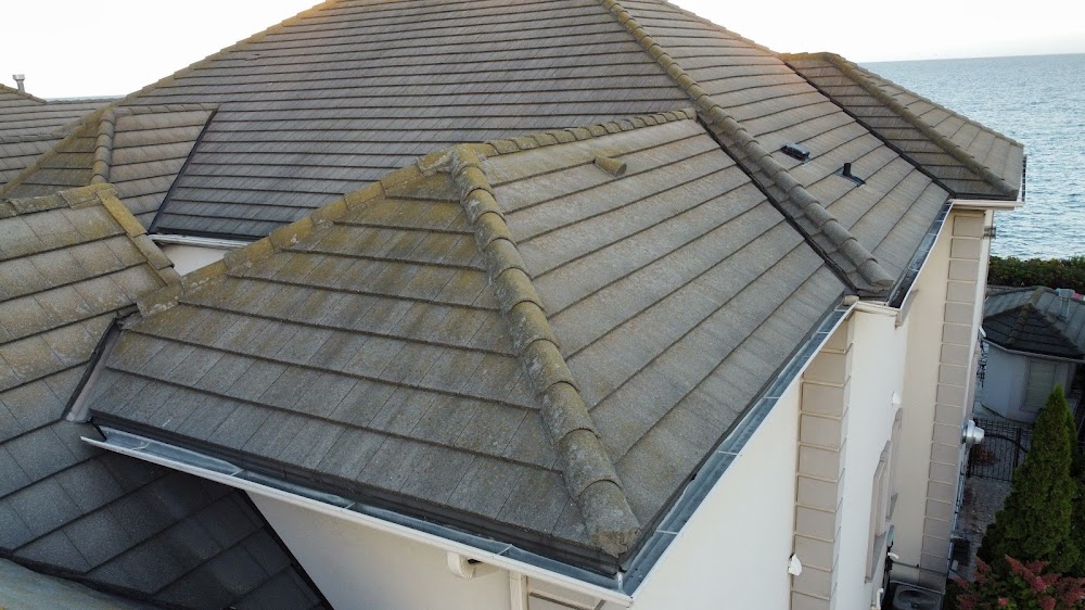 The Cedar Cleaners | Roof & Siding Cleaning, Repair, Replacing