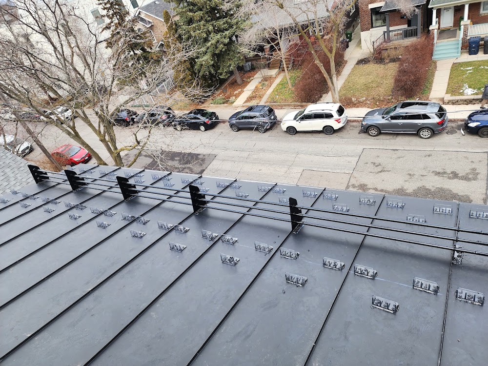 Toronto Roofes ltd