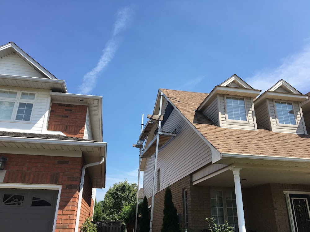 Custom Contracting Roofing & Eavestrough Repair Hamilton